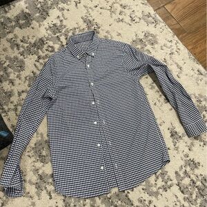 Vineyard Vines Blue and White Checkered youth large performance stretch Shirt